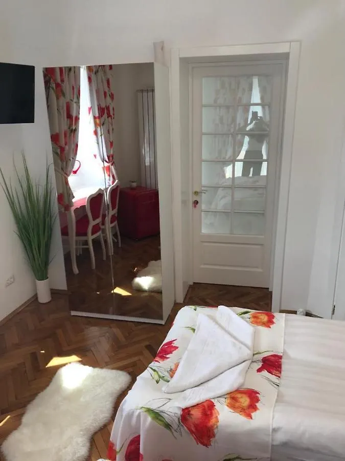Victoria Luxury Apartment 11 Bucharest