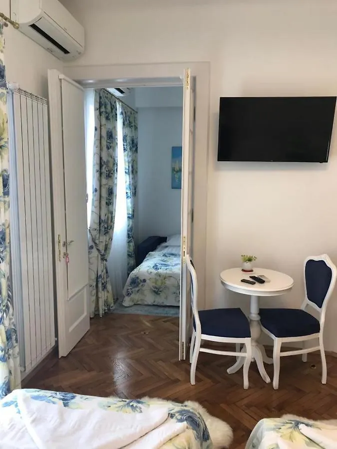 Victoria Luxury Apartment 11 Bucharest Romania