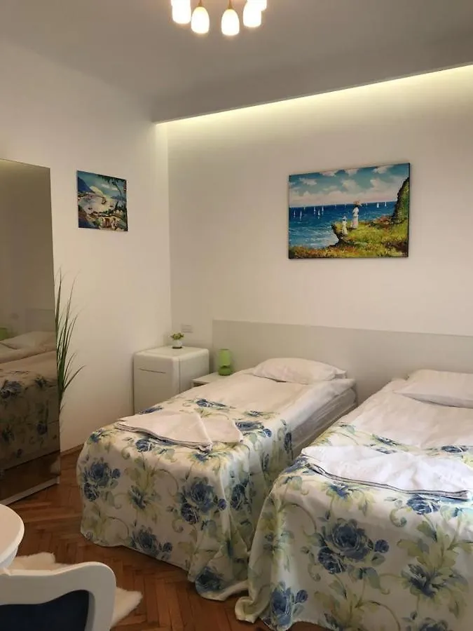 Victoria Luxury Apartment 11 Boekarest